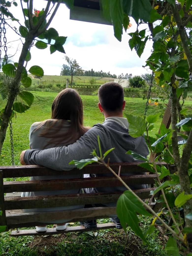 Pousada Romantica - Sitio Buraco Fundo Vale Verde  Esterno foto